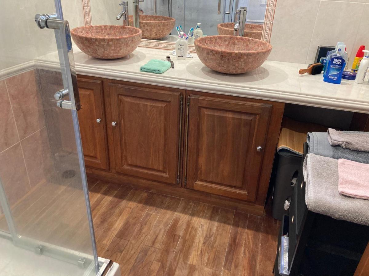 Location Chambre Avec Salle De Bain Et Partie Commune Sea View & Mountain View Renting 1 Of 3 Bedrooms With Shared Common Space 3 Bdrm Apt Not 1 Bdrm Plus Clime Ou Ac 바스티아 외부 사진