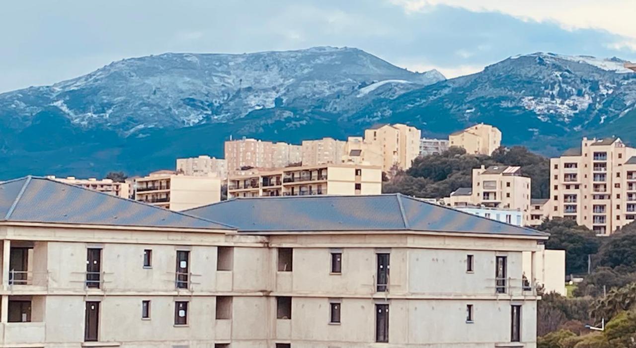 Location Chambre Avec Salle De Bain Et Partie Commune Sea View & Mountain View Renting 1 Of 3 Bedrooms With Shared Common Space 3 Bdrm Apt Not 1 Bdrm Plus Clime Ou Ac 바스티아 외부 사진